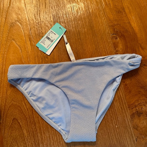 NWT Seafolly Light Blue Bikini Top and Bottom, Sz 6, Stardust Bluebell color - Picture 13 of 13